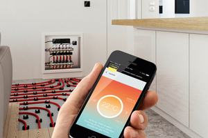  Die intelligente Einzelraumregelung „Fonterra Smart Control“ von Viega gleicht einzelne Heizkreise von Flächenheiz- und Kühlsystemen permanent hydraulisch ab. Die Bedienung erfolgt über WLAN per PC, Tablet oder Smartphone.   