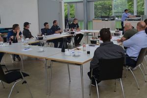  In dem Praxisseminar bei Bette lernten die Teilnehmer alles über den Einbau von bodenebenen Duschen. 