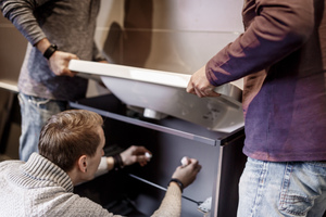  Das Seminar „Technik Badmöbel“wird im Technology Center Meißen veranstaltet. Weitere Informationen gibt es unter www.pro.duravit.de. 