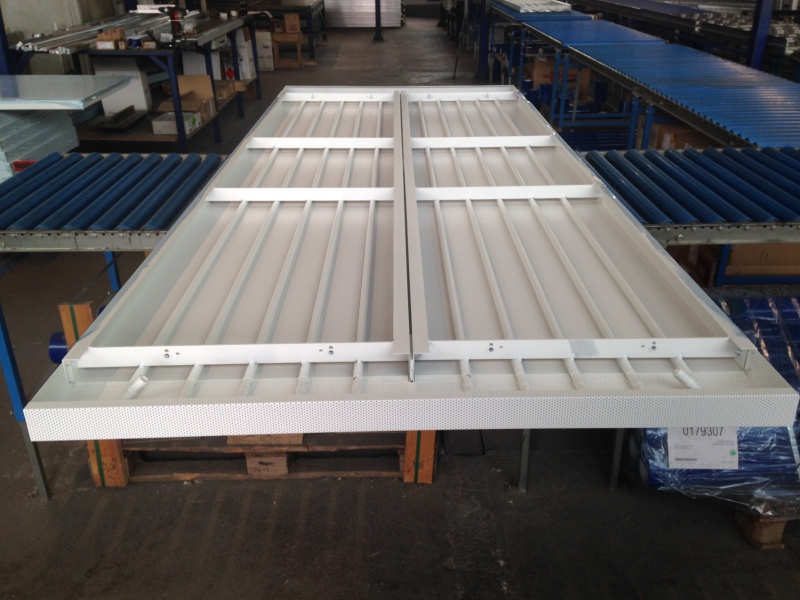 Deckenstrahlplatten im Sondermaß - SHK Profi