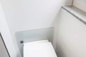  Auch das WC ist dank des Viega „Eco Plus“-Elementes in der Höhe verstellbar.  