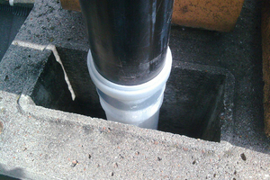  Abgasleitung liegt an den Seiten eines rechteckigen Querschnitts unzulässig an – Abstand von mind. 2 cm nicht eingehalten! 