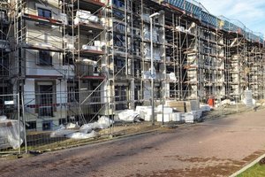  Baustelle SeniorenwohnanlageEin Großteil der barrierefreien Wohnungen war bereits ein halbes Jahr vor Fertigstellung vermietet 