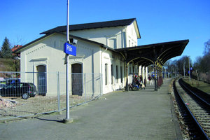  Plöner BahnhofDurch den Umbau des Bahnhofs durch die Stadt Plön bekam das denkmalgeschützte Gebäude wieder eine Aufgabe 