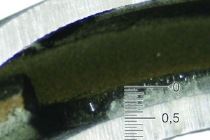  Bereits zerstörerischKesselglied aus AlSiMg mit 4,5 mm starkem Kalkbelag  