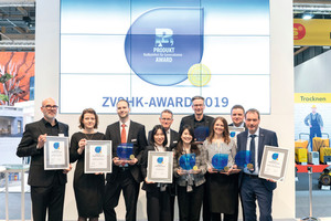  Die Vertreter von Jung, Franke, HSK, TOTO und HEWI freuten sich über ihre Auszeichnung mit dem diesjährigen ZVSHK Produkt-Award. 