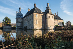  Den Pächterwechsel nahmen die Schlossherren, die Familie Merveldt, zum Anlass für umfassende Sanierungsarbeiten. Dazu gehört u. a. der nach EnEv fällige Wechsel des Heizungskessels.  