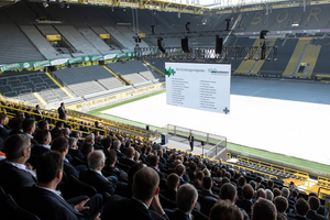  Rund 1.200 Gäste kamen zur Jubiläumsfeier in den Signal Iduna Park. 