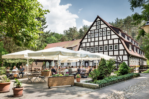  Heute ist die Springbach-Mühle reizvolles Ausflugs- und Erholungsziel für Familien sowie vor allem an den Wochenenden Tagungshotel und Veranstaltungsort für große Feiern. 