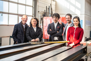  Zusammen ein starkes Team, v. l. n. r.: Fritz Peters sen., Veronika Peters, Fritz F. Peters jun., Franz Peters und Julia Peters 