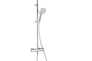  Das Dual Shower-System „Kludi Fresh-line“ sorgt mit seinem sanften Brauseregen für den morgendlichen Frischkick genauso wie für ein entspannendes Duschbad nach anstrengendem Hauptstadt-Sightseeing. 