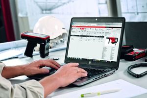  <div class="bildtext_1">Über die Verwaltungssoftware werden Arbeitsmittel verwaltet, Einsätze geplant und Geräteinformationen abgerufen.</div> 