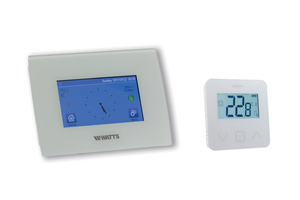  Bequem zur Wunschtemperatur: Der Watts „Vision Raumtemperaturregler BT-CT02-RF Wifi“ mit kapazitivem Touchscreen und Funk-Raumthermostat „BT-D03 RF GT“. 