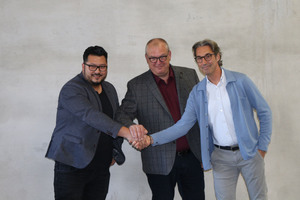  V.l.n.r.: Christian Köhler mit Prokurist Wilfried Lammering und Firmeninhaber Thomas Heuser. 