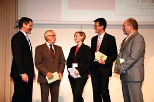  ExpertengesprächIn locker Runde vereint: Moderator Adrian Willig (IWO) sowie Bernd Jorczyk, Birgit Jünger,Markus König und Jürgen Jakob (Fachverband SHK Hessen) 