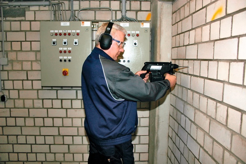 Vibrationen bei der Arbeit - SHK Profi Vibrationen bei der Arbeit - SHK Profi