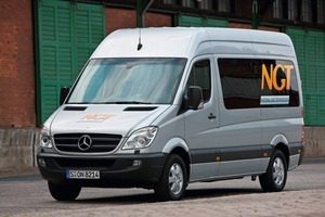  „Sprinter NGT“Bereits seit März 2008 bietet Mercedes den „Sprinter NGT“ in Serie an  