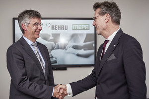  Die beiden Protagonisten (links Reiner Pauli, rechts Dr. Roger Schönborn) freuen sich auf die gemeinsame Zukunft ihrer Unternehmen. 