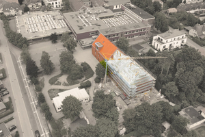  Der Anbau der Kooperativen Gesamtschule (KGS) in Rastede (hier ist das Bestandsgebäude rot dargestellt) misst 26 m in der Breite. 