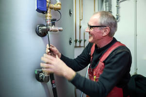  Genaues Maß sorgt für eine schnelle Montage der Hydraulikelemente. 