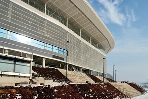  Die Rhein-Neckar-ArenaNach dem sportlichen Aufstieg im Jahr 2008 folgte für den 1899 Hoffenheim am 24. Januar 2009 der Einzug ins „eigene“ Stadion 