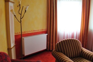  Sparen mit dem HeizkörperIn den Wohnbereichen der Hotelzimmer fiel die Wahl auf den Heizkörper „Therm X2“. Er sorgt für bis zu 11 % Energieeinsparung 