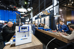  Sanitär- und Installationstechnik zum Anfassen war unter anderem auf dem Geberit-Messestand ein Besucher-Magnet. Über 50.000 Besucher kamen allein hierher. 
