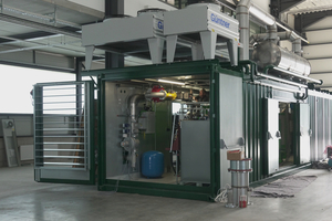  In der Produktionshalle werden aus leeren Metallcontainern mobile Heizzentralen – ein neuer Geschäftszweig des Familienunternehmens Werr &amp; Ludwig. Es ging aus einem klassischen SHK-Betrieb hervor und hat heute 80 Mitarbeiter. 