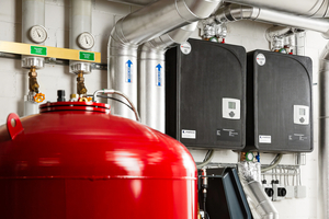  Passgenau: Die „TacoTherm Fresh Peta“-Frischwarmwasserstationen in 2er-Kaskade sind die optimale Lösung, um die Tertianum Residenz Zollikerberg jederzeit hygienisch und effizient mit warmem Wasser zu versorgen. 