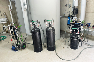  UWS-Technik zur Heizwasseraufbereitung und -filtration im praktischen Einsatz. 