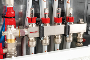  Mit „TopMeter Plus“ Abgleichventilen lassen sich die Heizkreise leicht und exakt einstellen. 