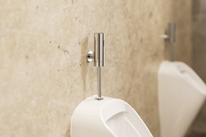  SCHELLTRONIC E² präsentiert sich in modernem, hochwertigem Design und passt sich sämtlichen Design- und Ausstattungsserien an. Das vandalengeschützte Ganzmetall-Gehäuse ist langlebig, robust und leicht zu reinigen. &nbsp; 