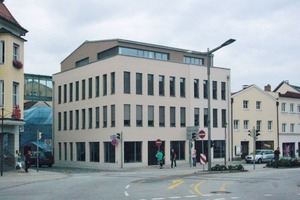  Mitten in der InnenstadtDer Erweiterungsbau der Sparkasse Deggendorf 