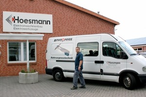  UnterwegsBjörn Hoesmann von der Firma Hoesmann Elektromaschinenbau Elektrowerkzeuge auf dem Weg zu einem Großhändler 