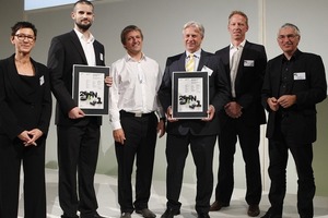  Friedhelm Traut, Marketingleiter Junkers Deutschland (3.v.r.), Christian Büttner, Industrial Design Manager Bosch Thermotechnik (4.v.r.), und Georg Grütter (2.v.r.) aus dem Bosch-Projektteam nahmen den Preis bei der Preisverleihung am 14. Oktober in Ludwigsburg von Jürgen Walter, Staatssekretär im Ministerium für Wissenschaft, Forschung und Kunst, Baden-Württemberg, (rechts) entgegen. Ebenfalls auf dem Bild: Christiane Nicolaus, Leiterin Design Center Stuttgart (links) und Sven Lüdicke, Designer bei der Intuity Media Lab GmbH (2.v.l.)  