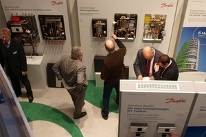  Mit dem „DanFlat“-Konzept von Danfoss (Halle 3, Stand 116) lässt sich über Pufferspeicher jede verfügbaren Energiequelle betreiben  