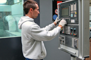  Die Herstellung der „Twinline 2“ erfolgt seit 2010 auf einer eigens entwickelten, vollautomatischen Produktionsanlage im Werk Bad Ischl.  