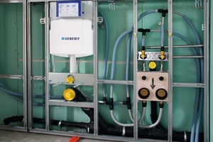  EtagenanbindungDie Etagenanbindung im Trinkwassergewerk wurde mit dem Stecksystem „Geberit PushFit“ in geschleifter Ausführung realisiert  
