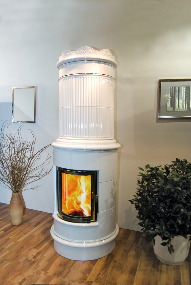 Säulenkamin mit Goldbemalung - SHK Profi