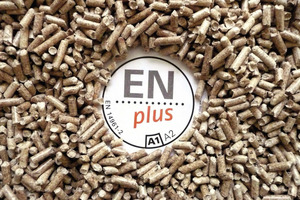  Hoher QualitätsstandrardDas Qualitätssiegel „ENplus“ für den Brennstoff Holzpellets ba-siert auf der EU-Norm 14961-2 