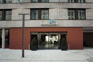  Außenansicht Motel One Stuttgart-HauptbahnhofDie Motel One-Hotels befinden sich an ausgewählten citynahen Standorten, die sie besonders attraktiv machen 