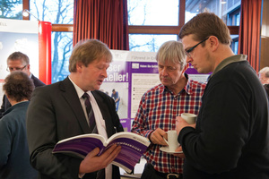  Fachkundige Beratung am Stand der Firma Kessel 