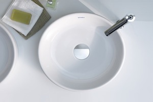  „Starck 2 re-designed“: Auf den ersten Blick kreisrund, erweist sich die Waschschüssel bei genauem Betrachten als leichtes Oval. 