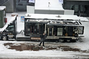  Bei Schnee und Kälte konnte die Heizungsbranche auf dem Außengelände beweisen, was die Technik leisten kann. 