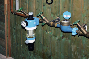  Die Erstbefüllung einer Trinkwasser-Installation darf nur mit gefiltertem Trinkwasser erfolgen. 