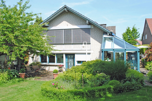  Das Einfamilienhaus des Ehepaars Hübner verfügt über 220 m2 Wohnfläche sowie einen Wintergarten. 