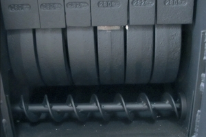  Besonderheit der Anlage der Lopper Kesselbau GmbH ist sein Rollrost aus einzelnen Scheiben. 
