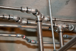  Mit dem „Tectite“-Stecksystem lassen sich Rohre schnell und einfach miteinander verbinden.  