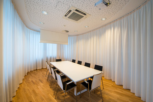  Alle Besprechungsräume bieten mit neuster Multimedia-Technik einen professionellen Rahmen für Kundengespräche, Tagungen oder Schulungen. 