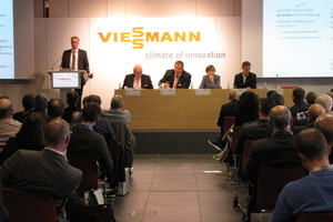  Ulf Jacobshagen, Manfred Greis, Dr. Frank Voßloh, Dr. Herlind Gundelach, Thorsten Herdan (v.l.n.r) 